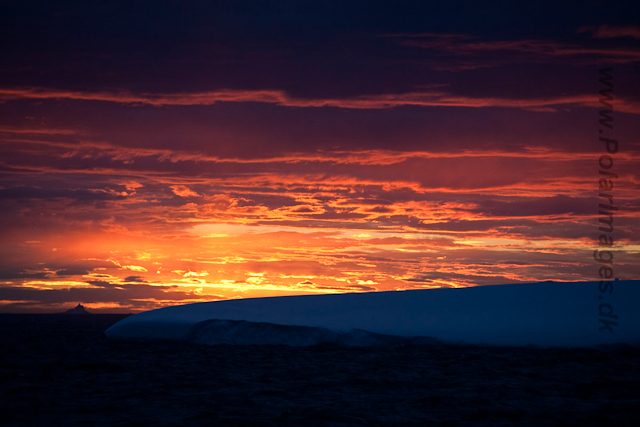 Sunset, eastern Bransfield Strait_MG_8786