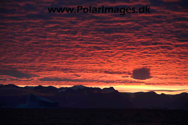 Sunset off East Greenland_MG_4241