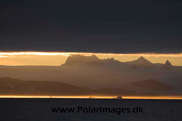 Sunset off East Greenland_MG_4882